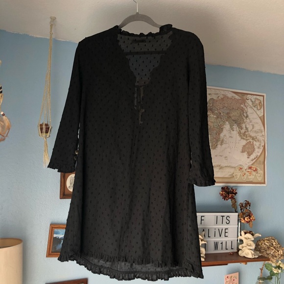 Indah Ruffle Dress - Picture 2 of 8